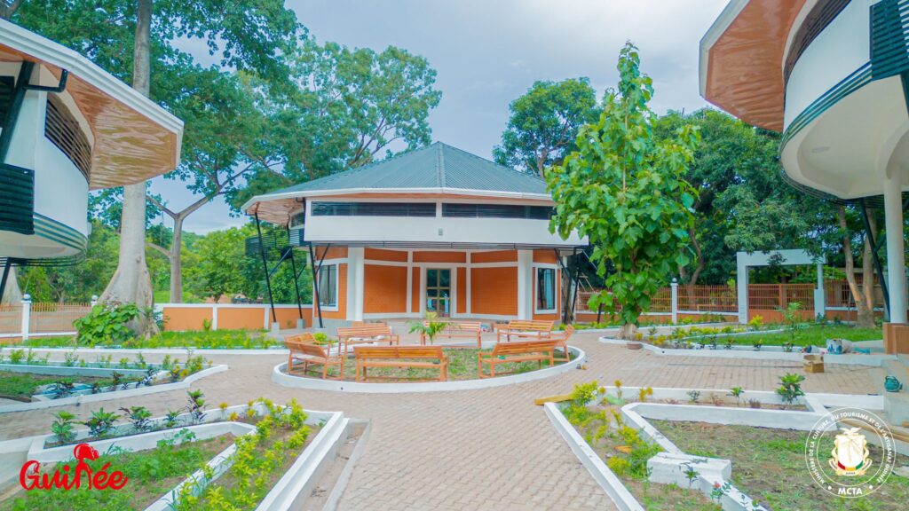 Voile de la Mariée Tourism Project